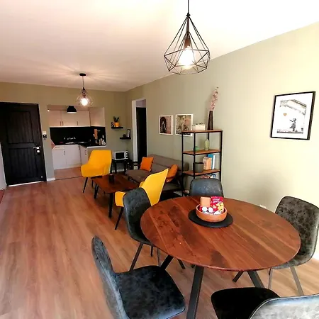 Margarita Gardens - Self Service Appartement