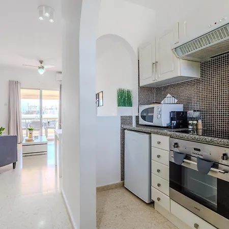 Margarita Gardens - Self Service *