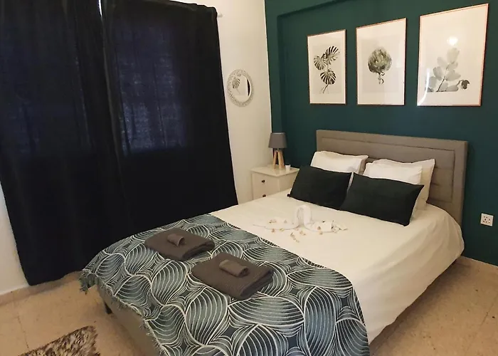 Margarita Gardens - Self Service * パ フォス