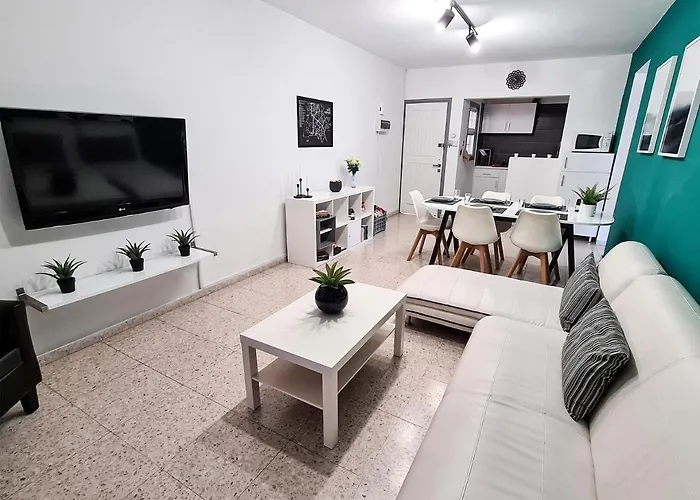 Margarita Gardens - Self Service 파포스