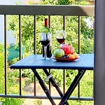 Margarita Gardens - Self Service